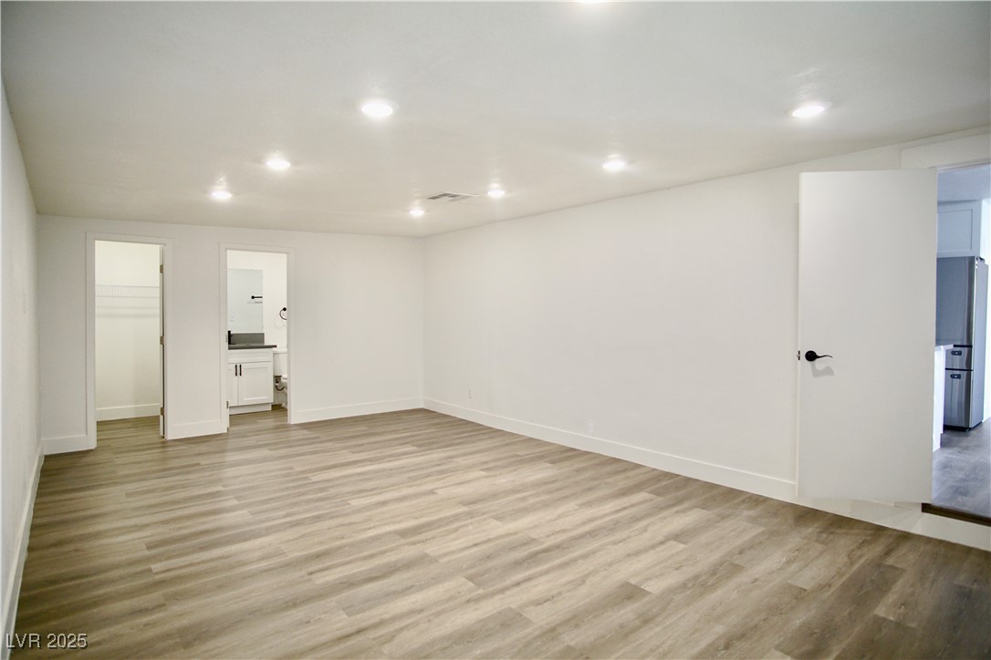 1254 Melville Drive Property Photo 14