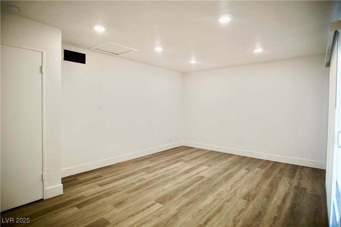 1254 Melville Drive Property Photo 18