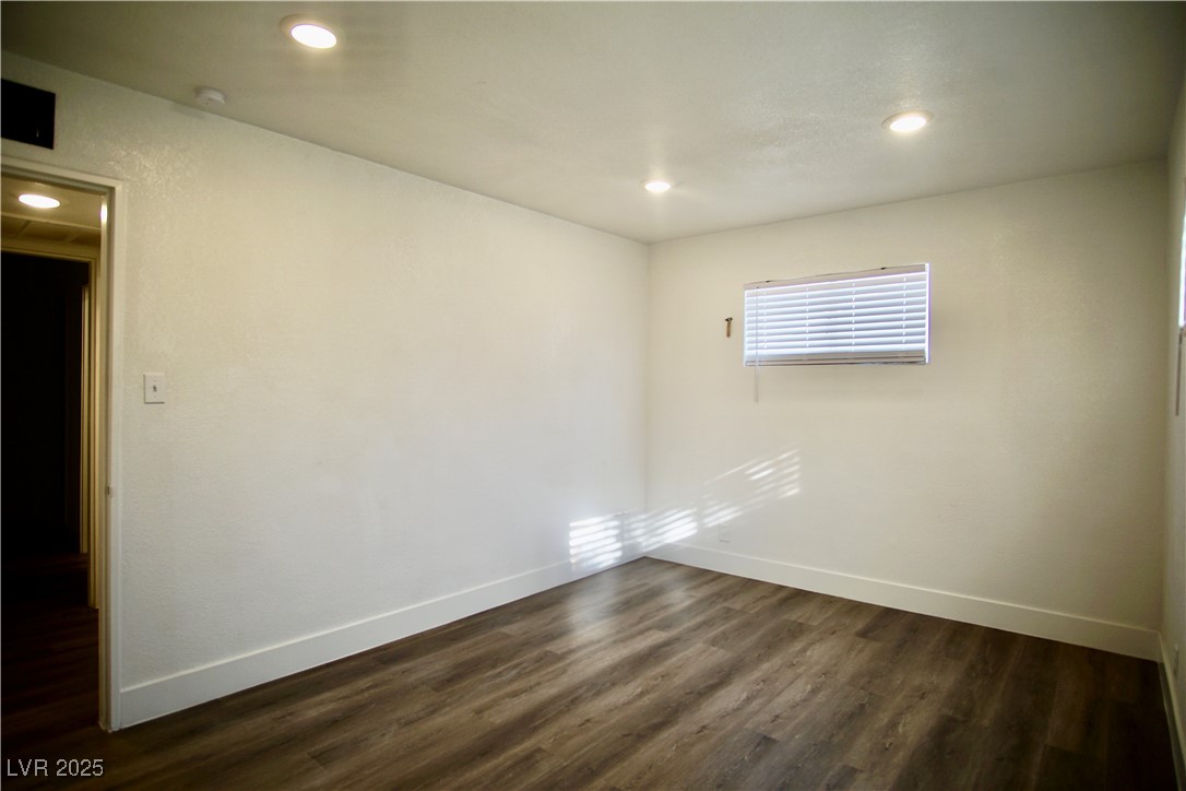 1254 Melville Drive Property Photo 23