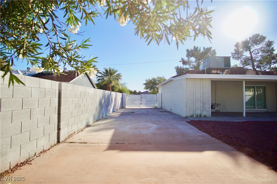 1254 Melville Drive Property Photo 30