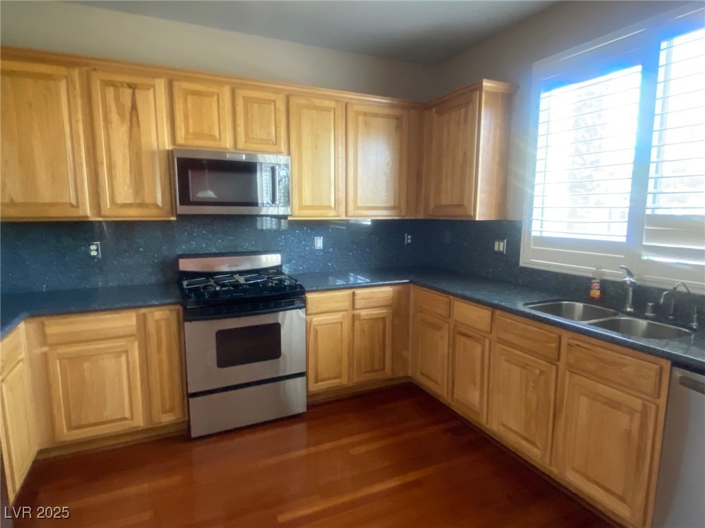 5862 Wispy Winds Street Property Photo 6