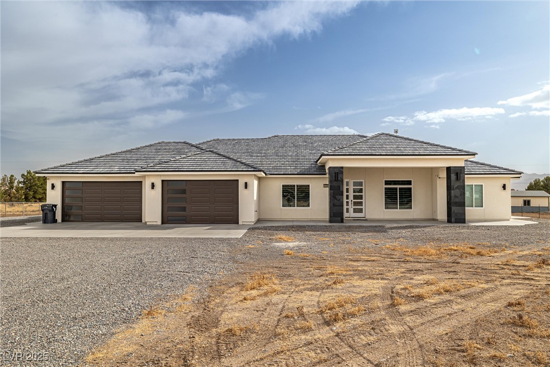 1601 West Calvada Boulevard Property Photo