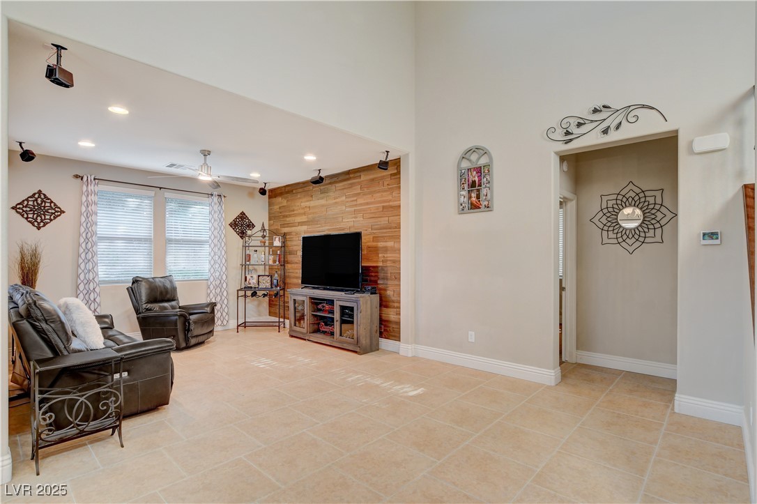 5741 Shadow Bend Drive Property Photo 19