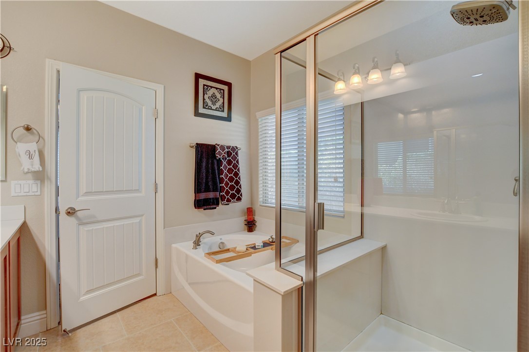 5741 Shadow Bend Drive Property Photo 33