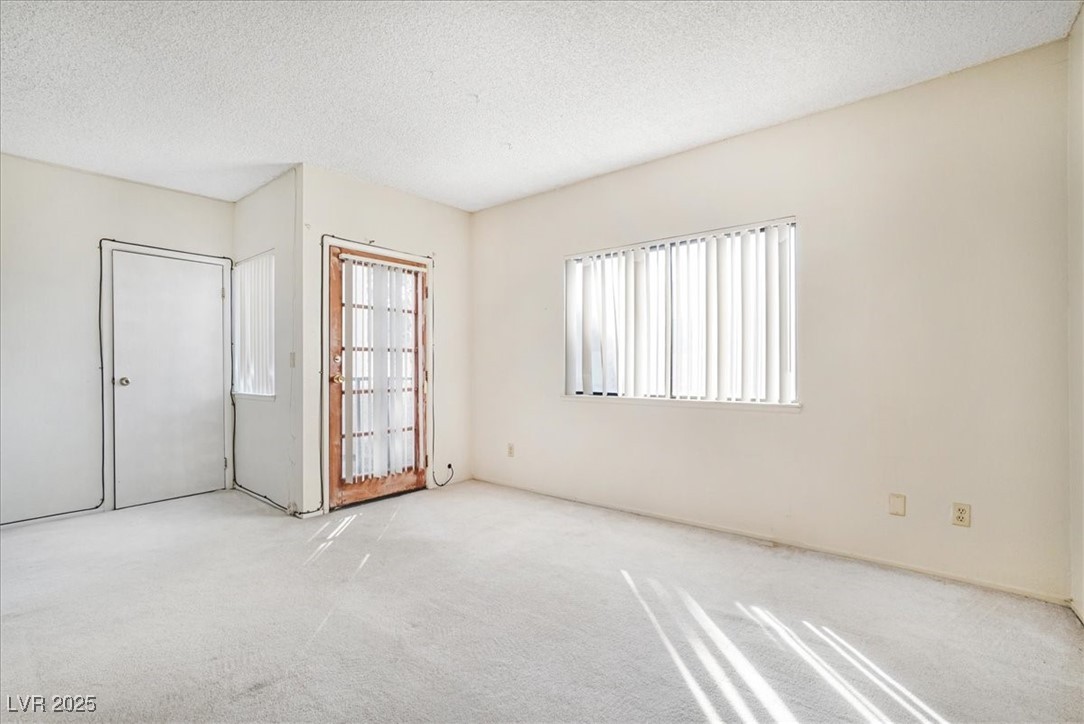 2647 Jacyra Avenue Property Photo 18