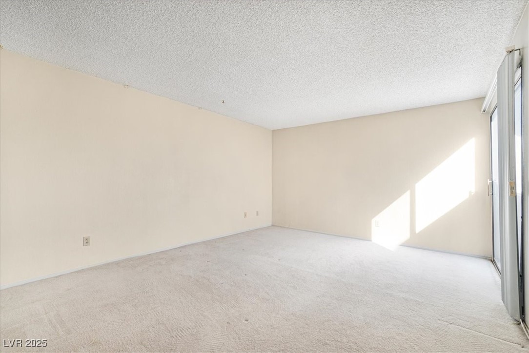 2647 Jacyra Avenue Property Photo 23