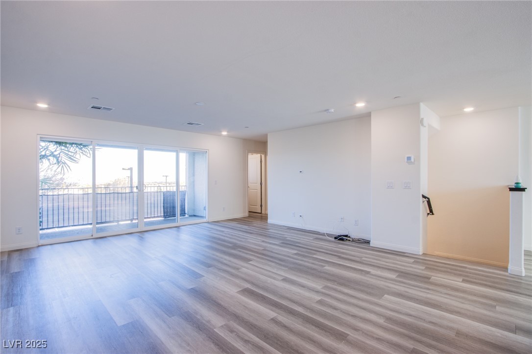 3832 Enchanted Sky Street Property Photo 4