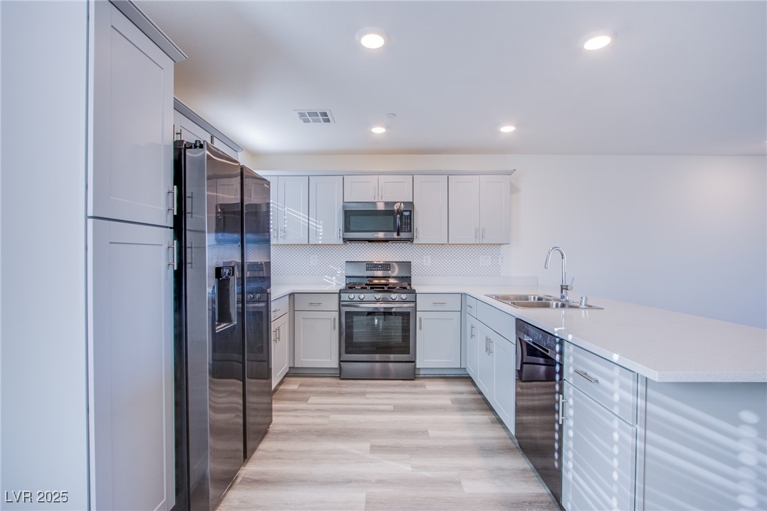 3832 Enchanted Sky Street Property Photo 6