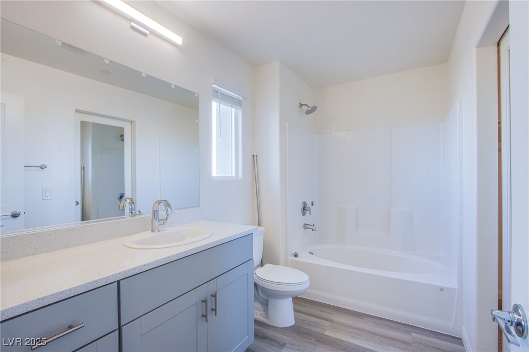 3832 Enchanted Sky Street Property Photo 18