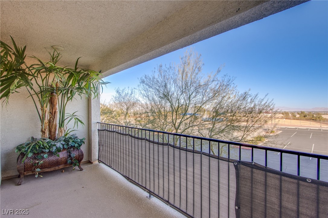 3832 Enchanted Sky Street Property Photo 27