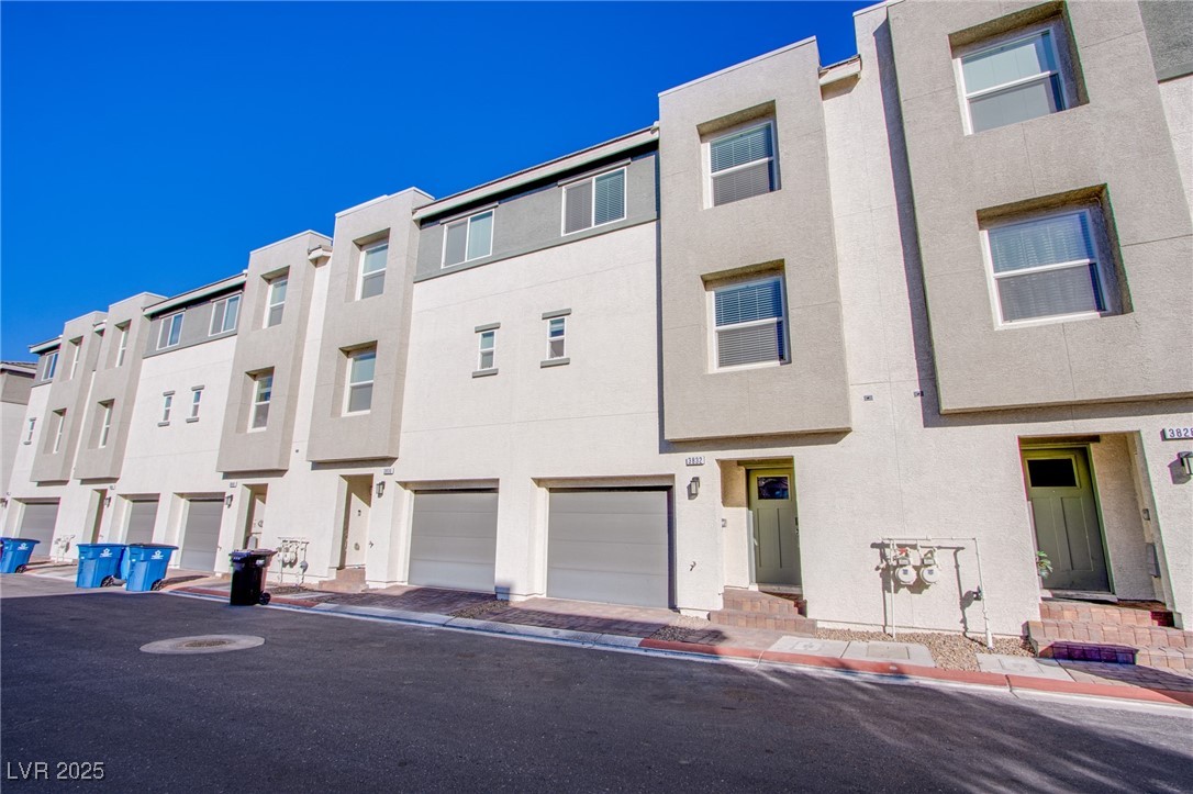 3832 Enchanted Sky Street Property Photo 31