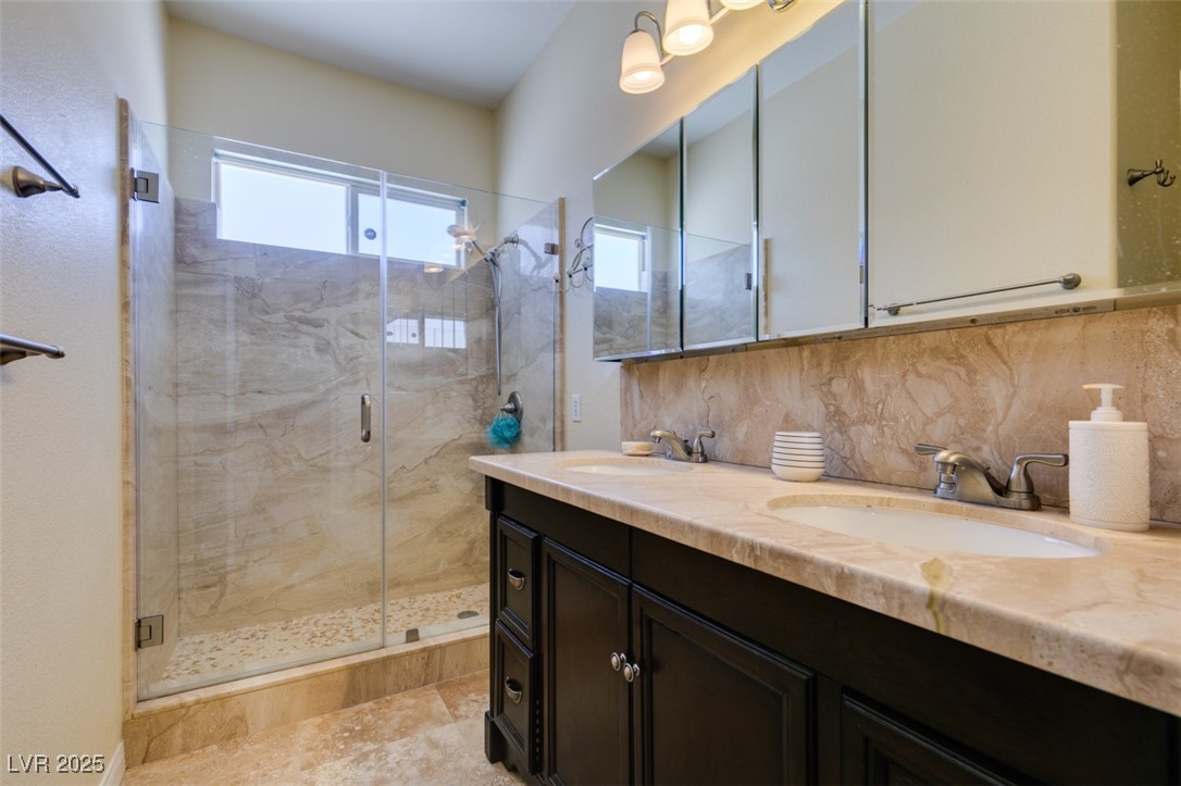 6686 Enchanted Cove Court Property Photo 22
