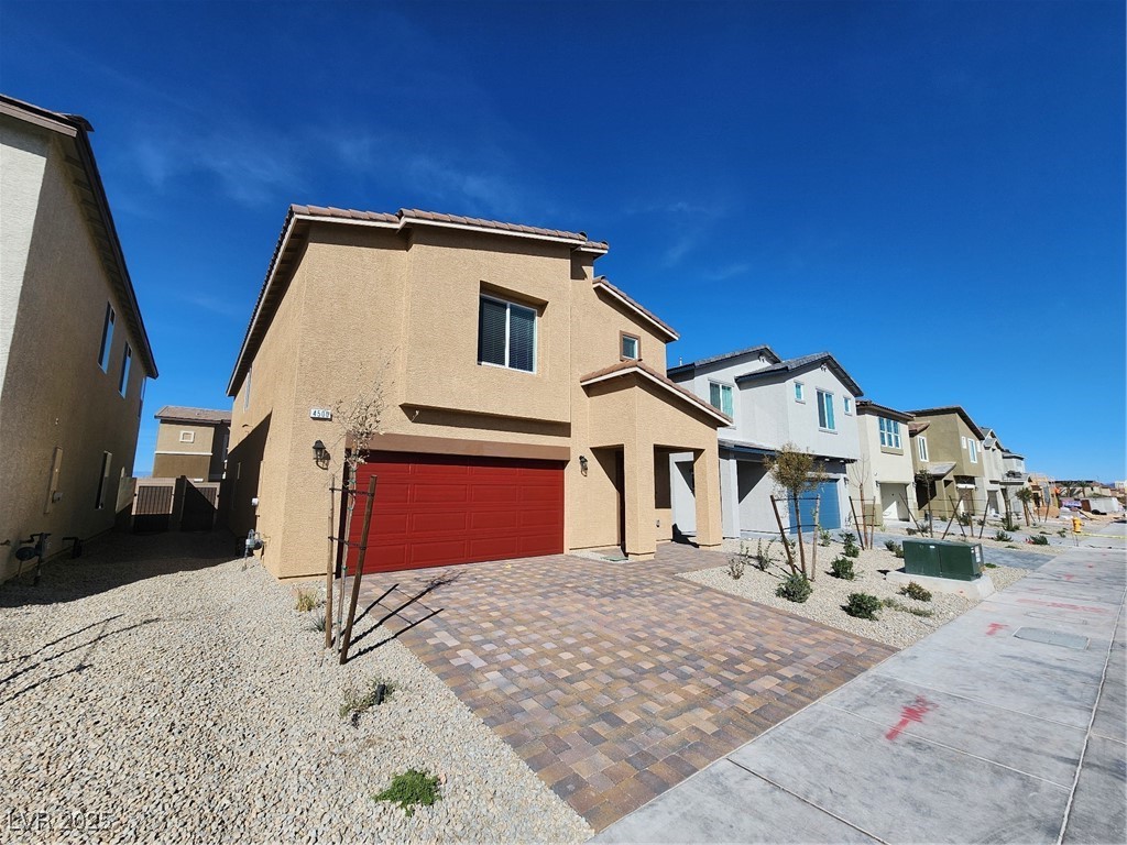 4500 Bayley Skye Avenue Property Photo 3