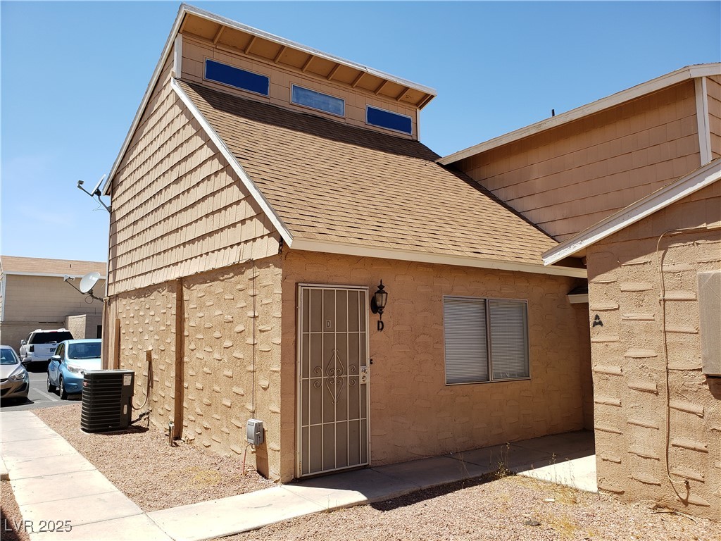 5236 Golden Lane D Property Photo