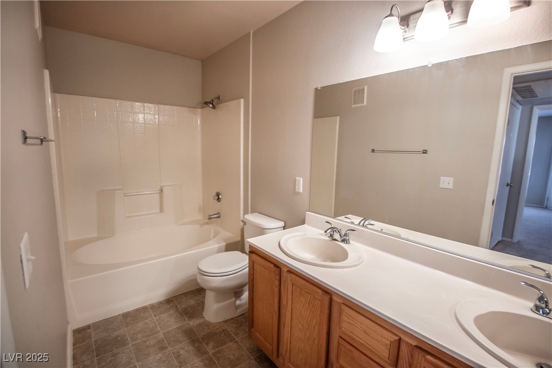 3053 Casey Drive 204 Property Photo 8