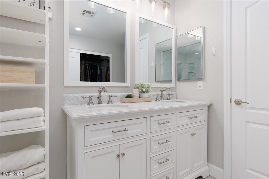 575 Lacabana Beach Drive Property Photo 27