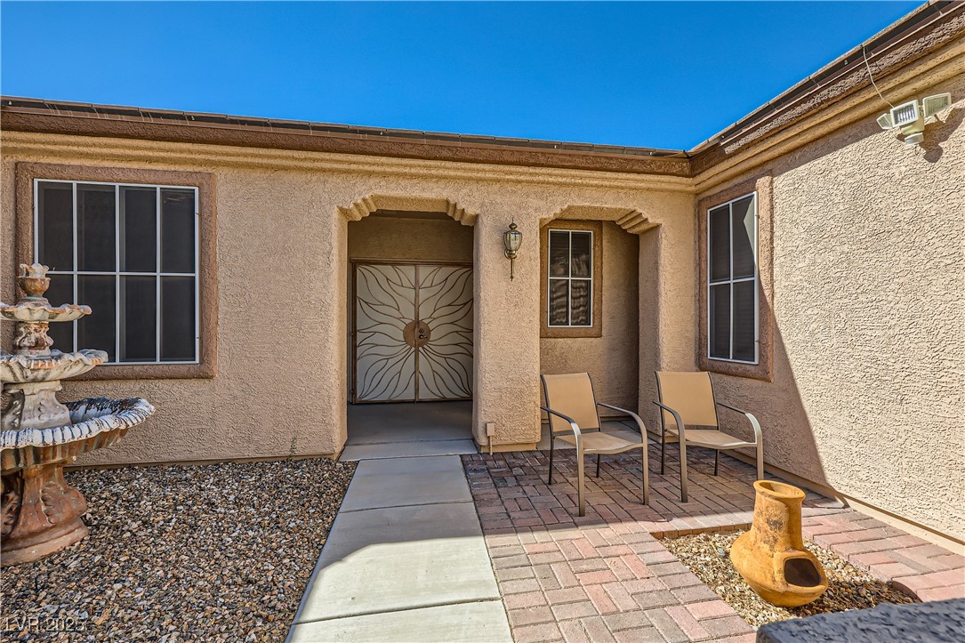 2783 Cherrydale Falls Drive Property Photo 4