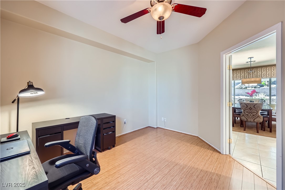 2783 Cherrydale Falls Drive Property Photo 24