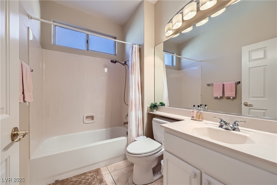 2783 Cherrydale Falls Drive Property Photo 32