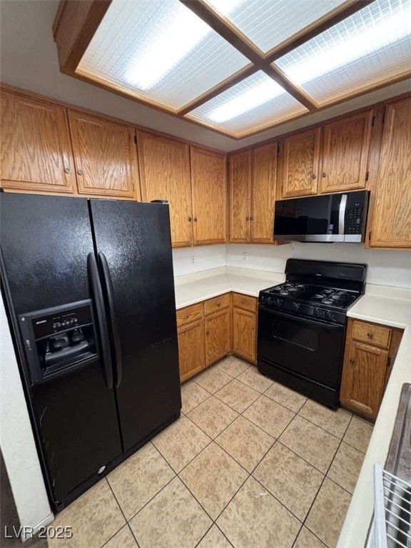 7643 Kalmalii Avenue Property Photo 3