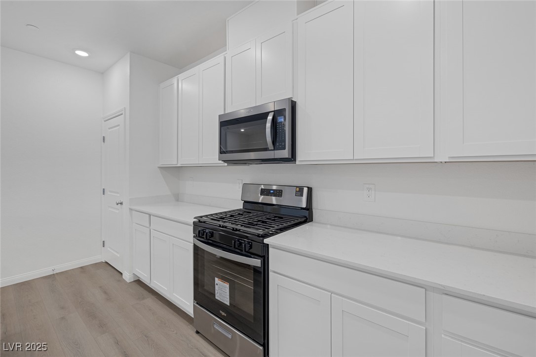 2731 Luzzi Walk Property Photo 10