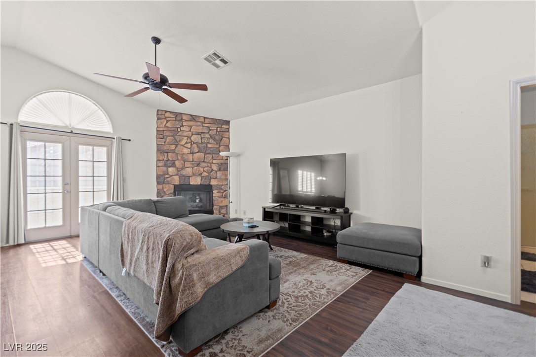 8301 Boseck Drive 215 Property Photo 13