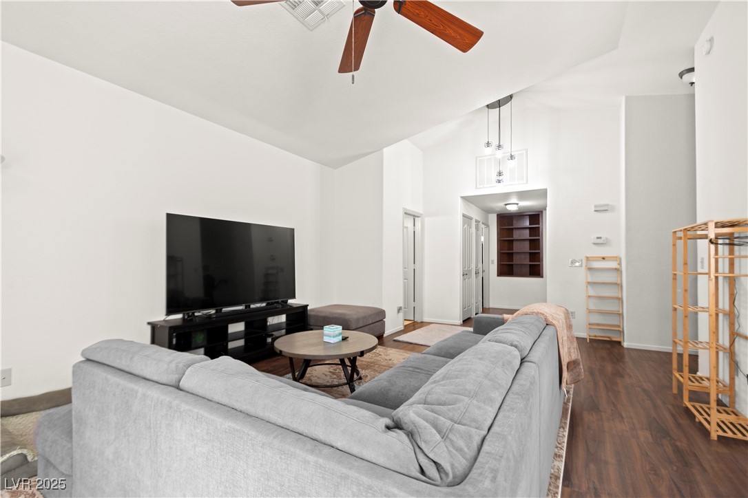 8301 Boseck Drive 215 Property Photo 15