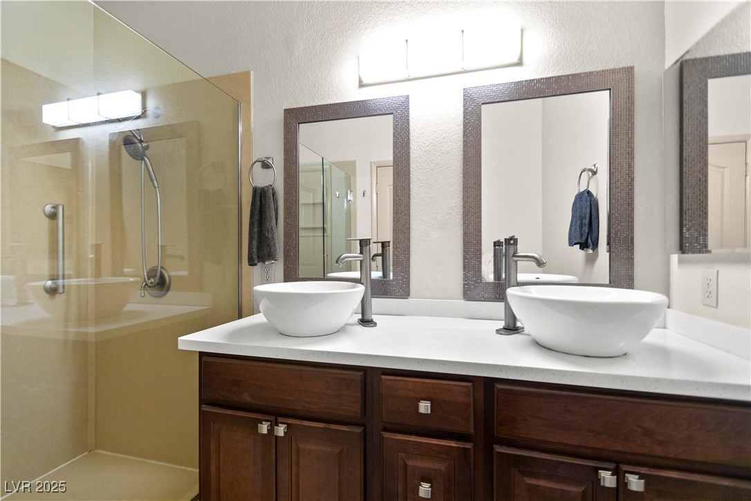 8301 Boseck Drive 215 Property Photo 16
