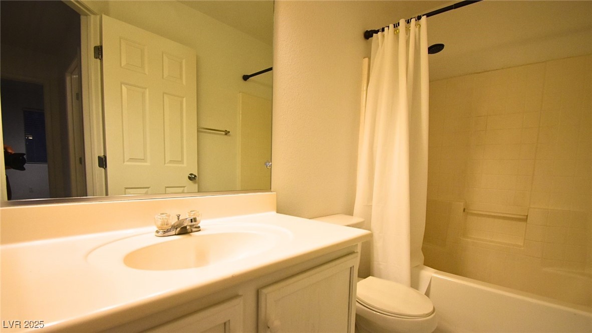 10596 Corte Sierra Street Property Photo 16