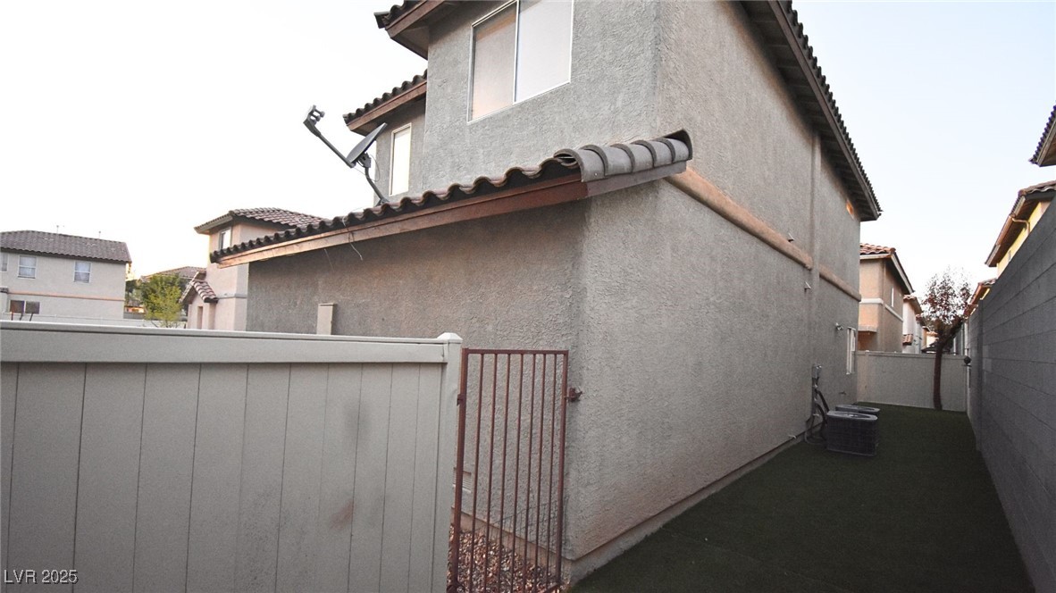 10596 Corte Sierra Street Property Photo 23