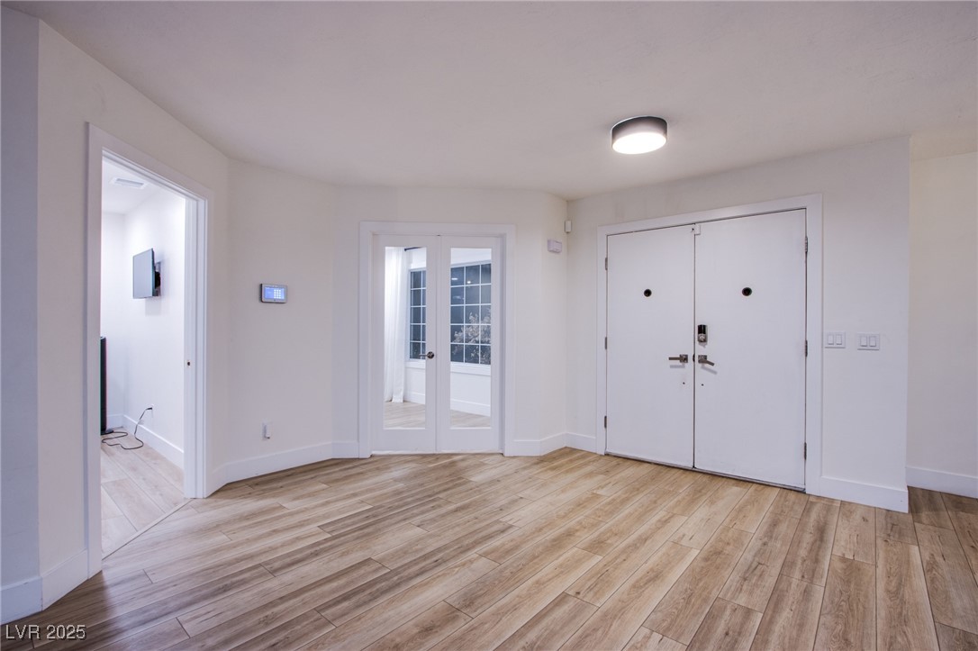 3057 Downing Place Property Photo 4