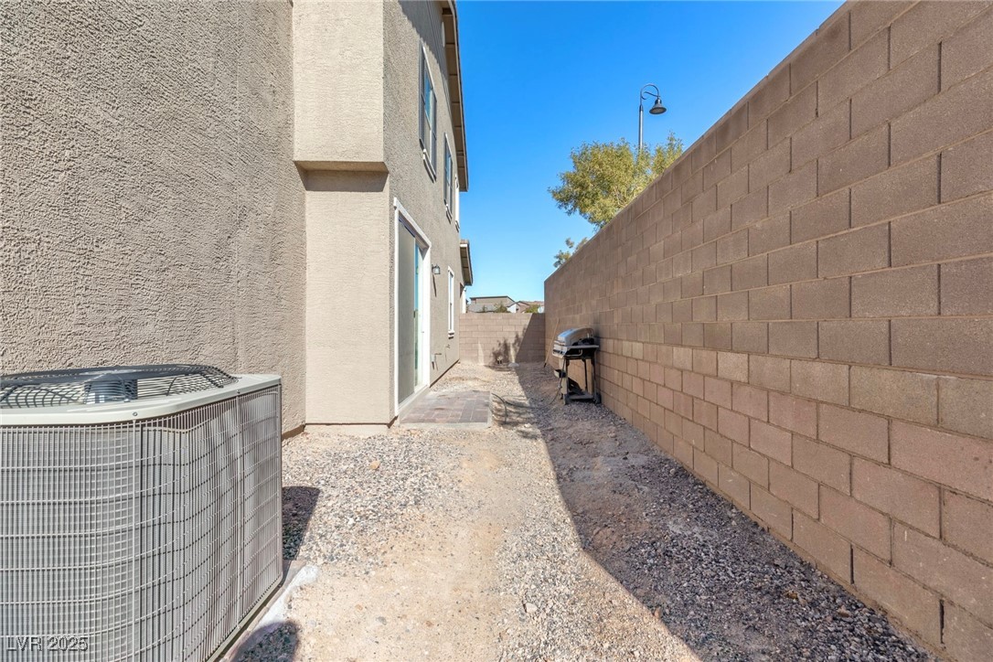 2300 Trasimeno Place Property Photo 32