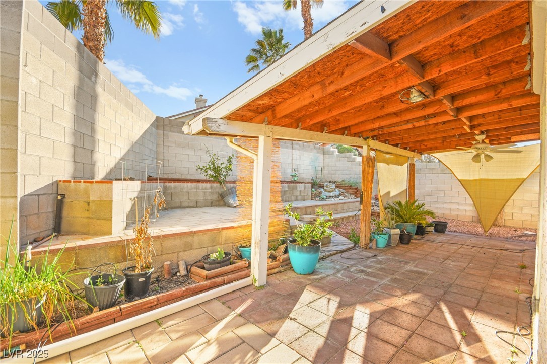 6653 Lund Drive Property Photo 8