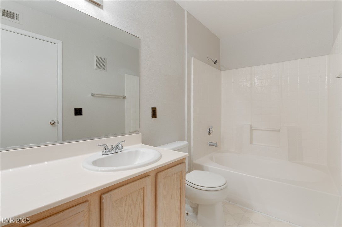 5150 Mandalay Springs Drive 203 Property Photo 16