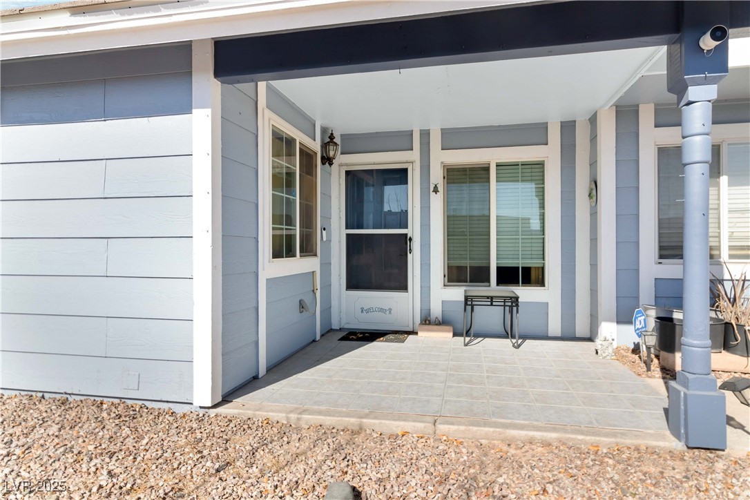 5375 Angler Circle 101 Property Photo 1
