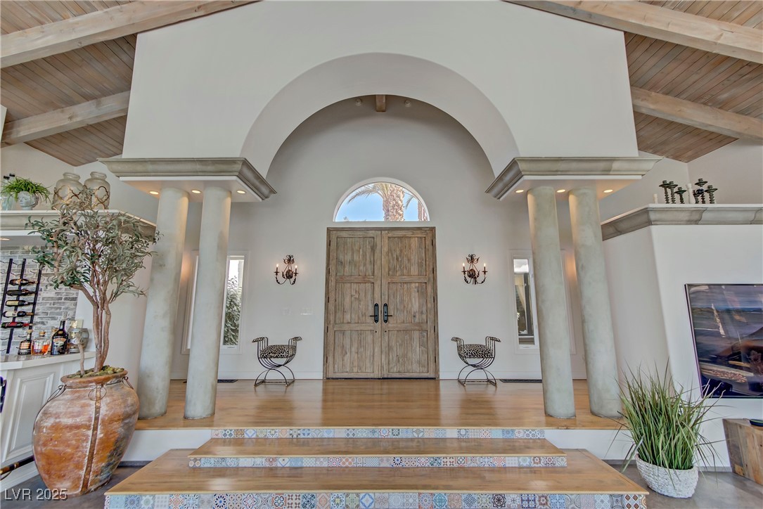 8628 Scarsdale Drive Property Photo 14