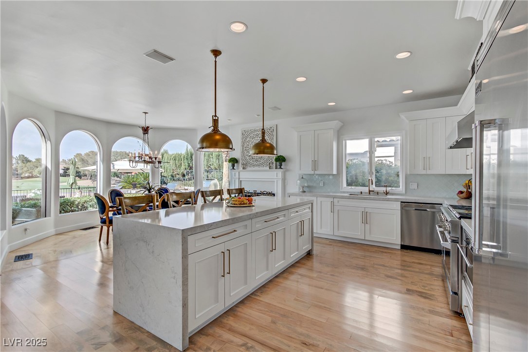 8628 Scarsdale Drive Property Photo 16