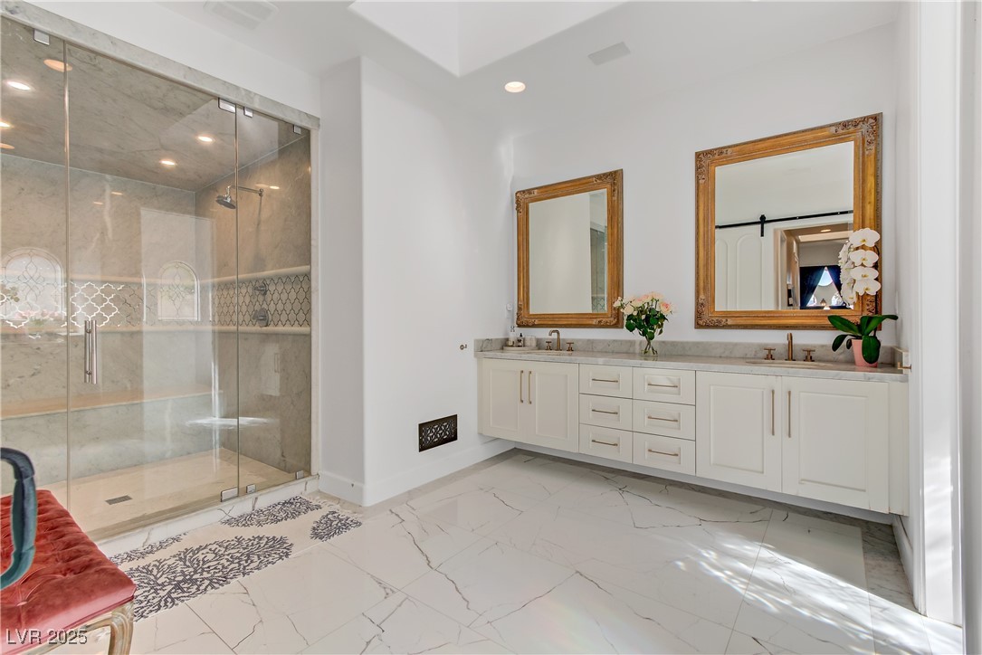 8628 Scarsdale Drive Property Photo 28