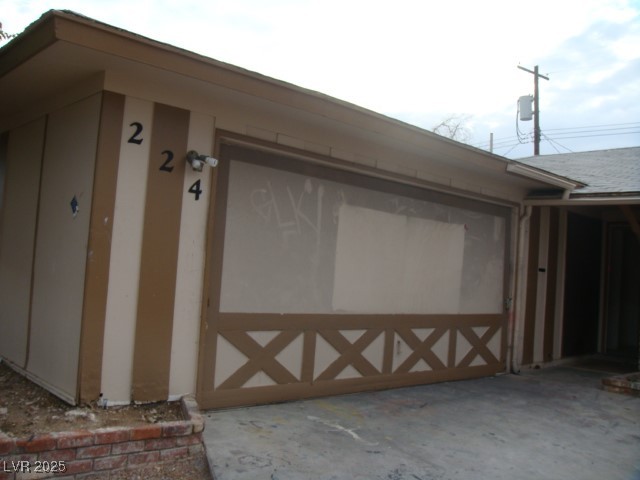 224 South Wallace Drive Property Photo 2