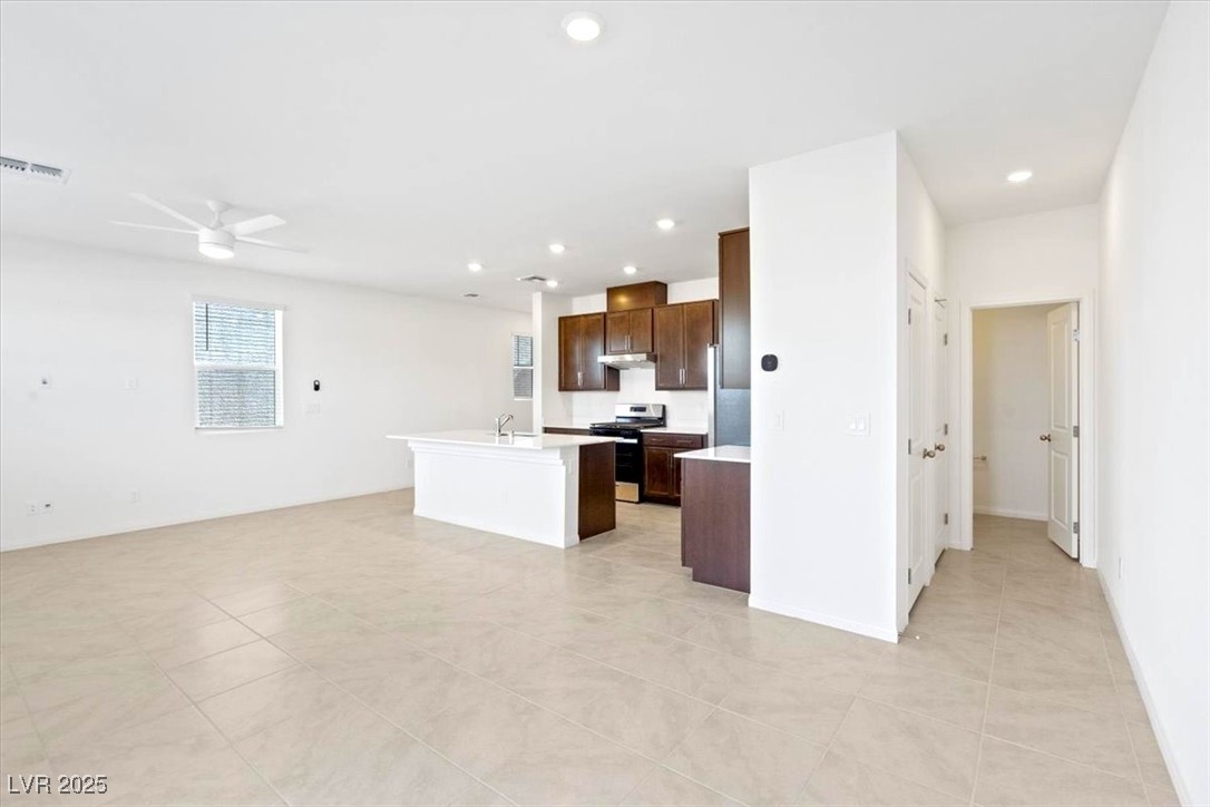 9102 Vesey Avenue Property Photo 17