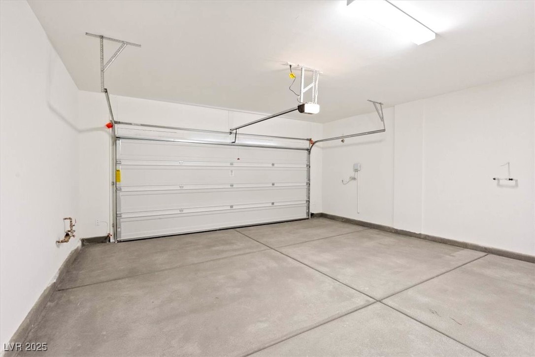 9102 Vesey Avenue Property Photo 24