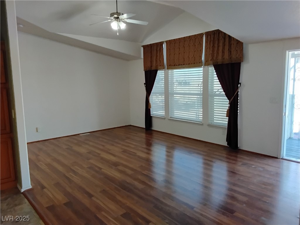 2911 Rio Rico Drive 4 Property Photo 10