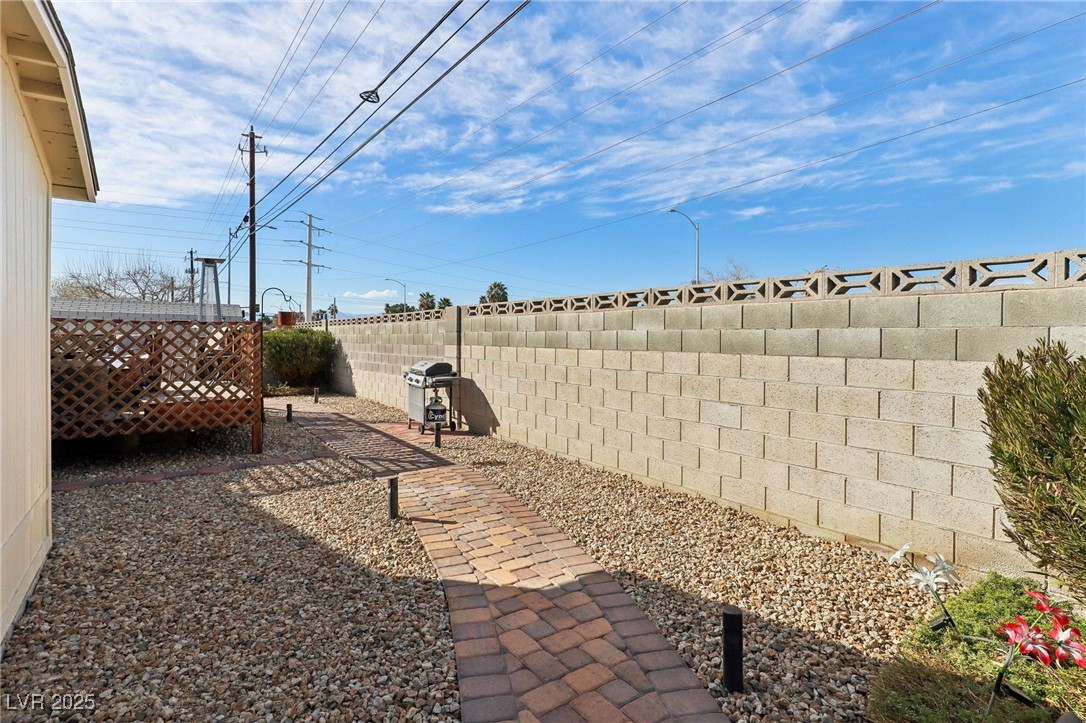 5448 Aldama Road Property Photo 41