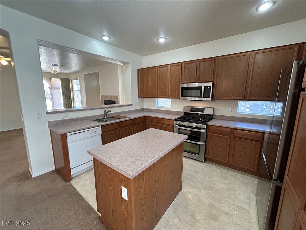 1205 East Hammer Lane Property Photo 10