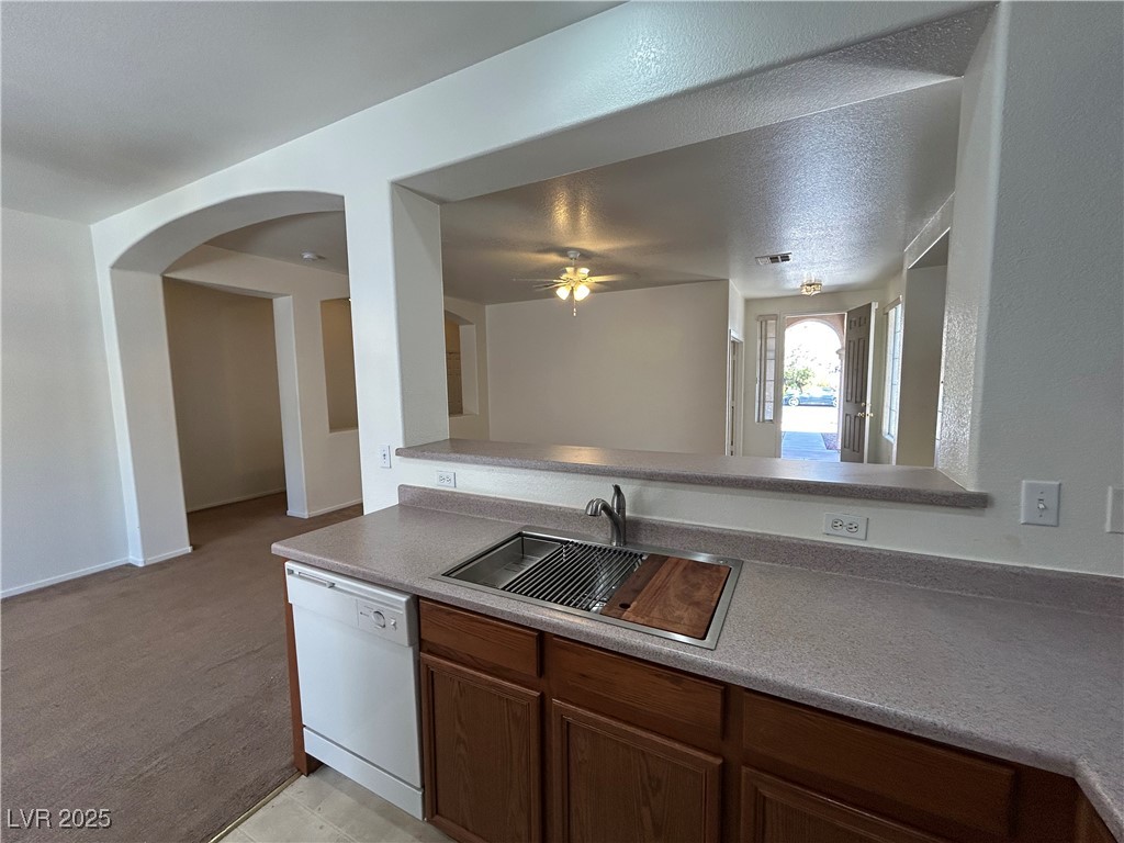 1205 East Hammer Lane Property Photo 11