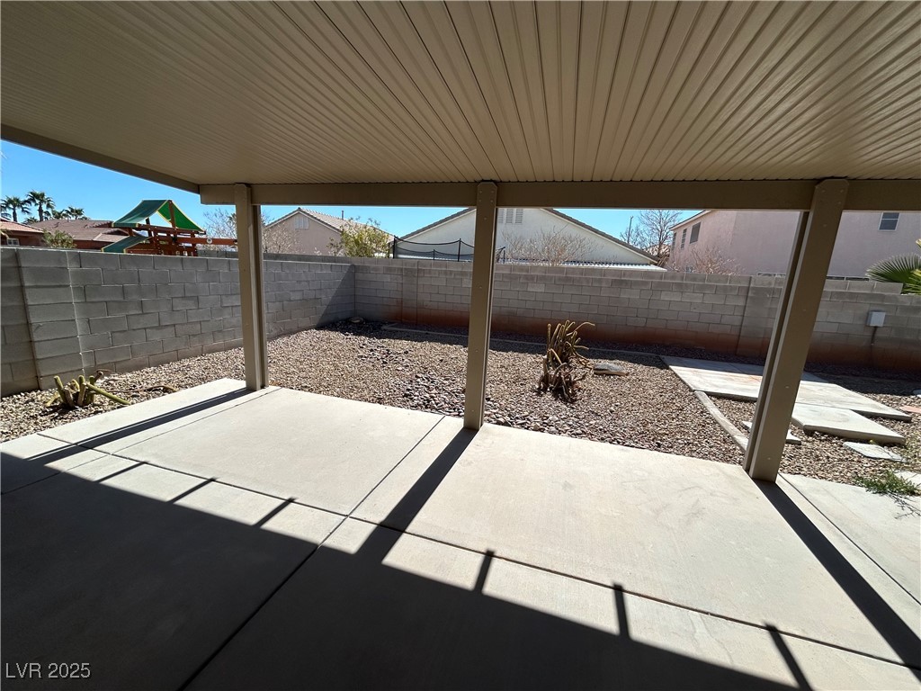 1205 East Hammer Lane Property Photo 29