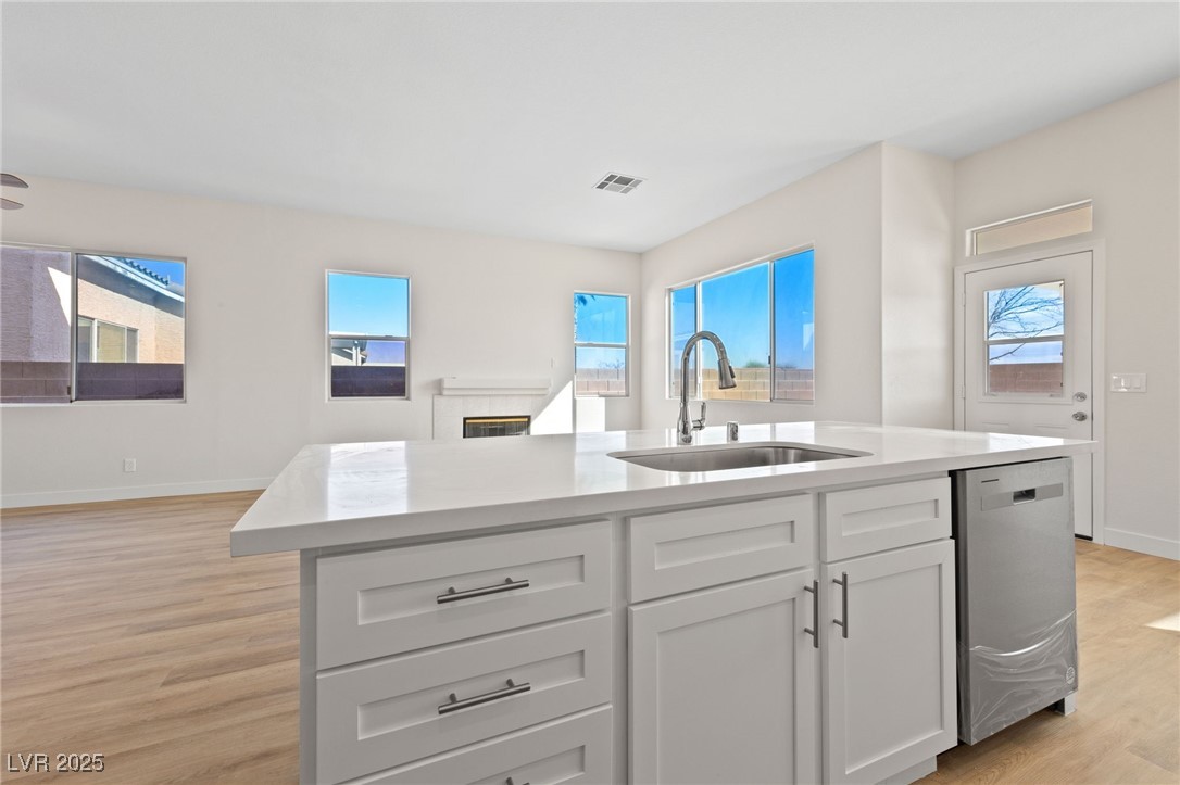 7505 Crystal Clear Avenue Property Photo 5