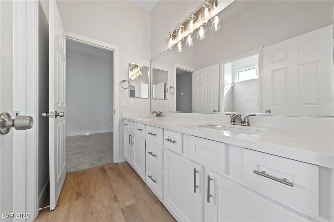 7505 Crystal Clear Avenue Property Photo 6