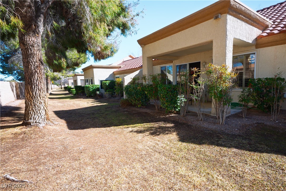 8916 Evening Star Drive Property Photo 3