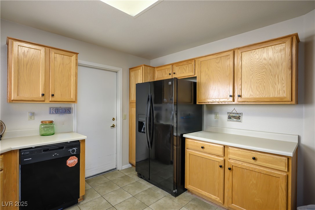 8916 Evening Star Drive Property Photo 6